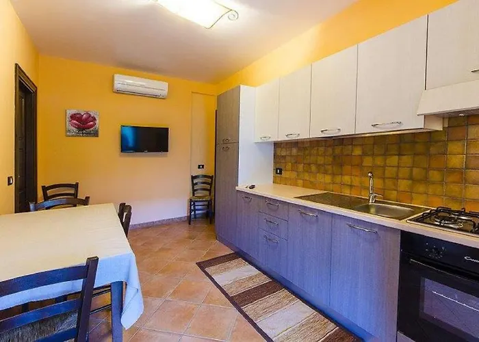 Hydria Aparthotel 4*