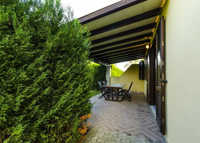 Aparthotel Hydria Campofelice Di Roccella
