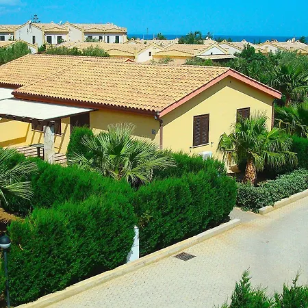 Aparthotel Hydria Campofelice Di Roccella